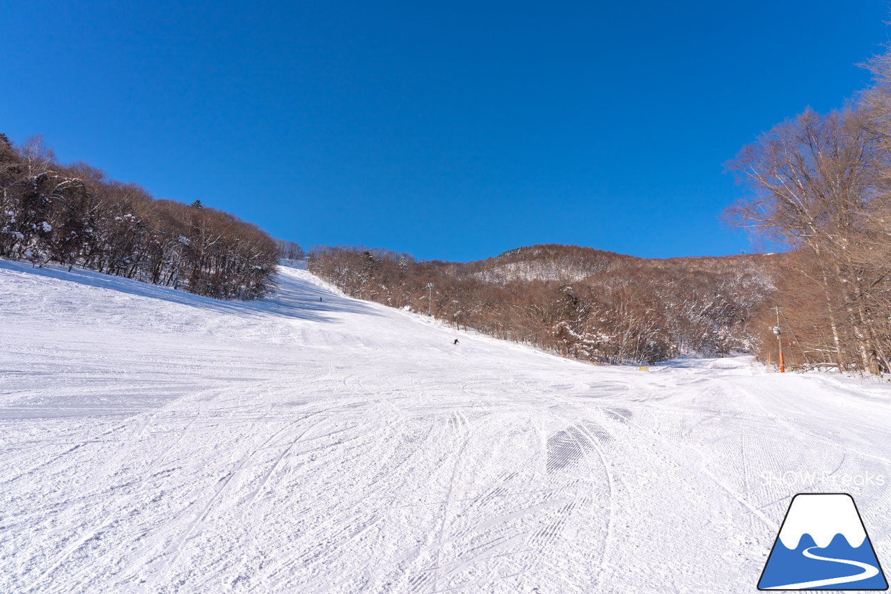 札幌藻岩山スキー場｜本日、雲一つ無い快晴！札幌藻岩山の全10コースの滑走にチャレンジ(^^)/